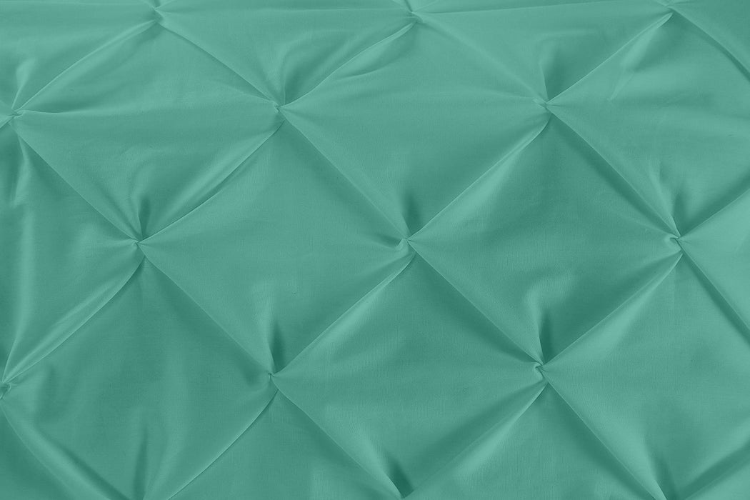 Aqua Green Pinch Bed Runner