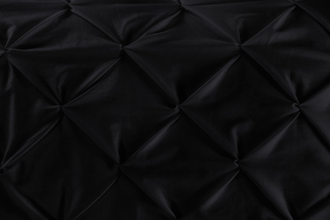 Black Pinch Bed Runner