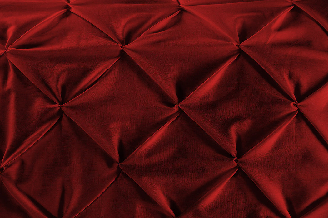 Burgundy Pinch Bed Runner