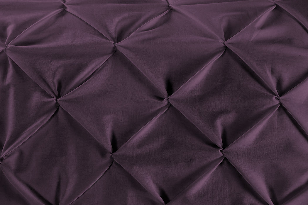 Plum Pinch Bed Runner